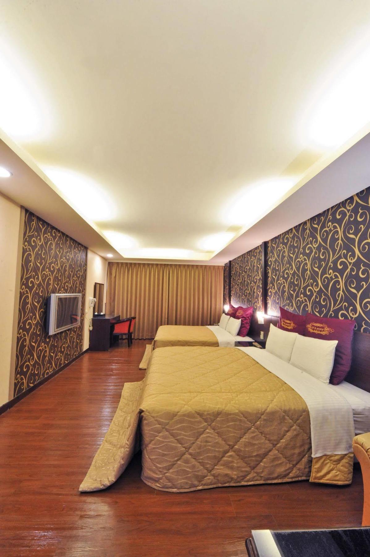 Carnival Motel Taipei Bagian luar foto