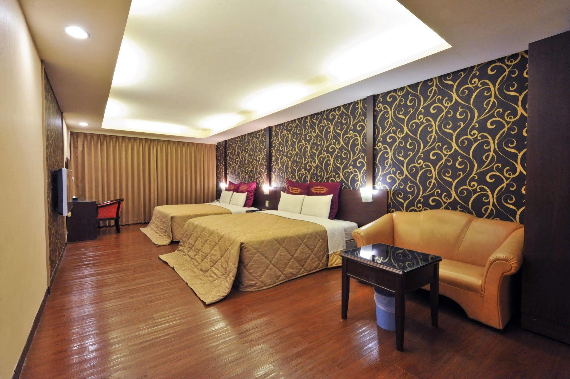 Carnival Motel Taipei Bagian luar foto