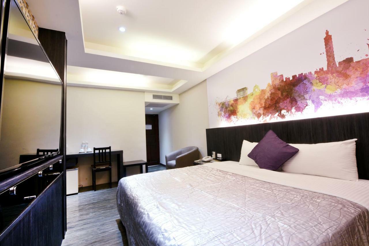 Carnival Motel Taipei Bagian luar foto